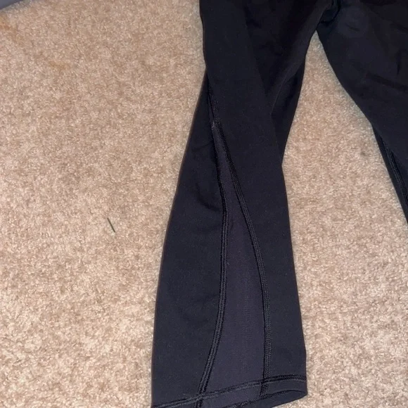 black lululemon leggings - Picture 3 of 4